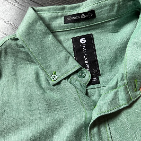 Billabong button up - Picture 3 of 3